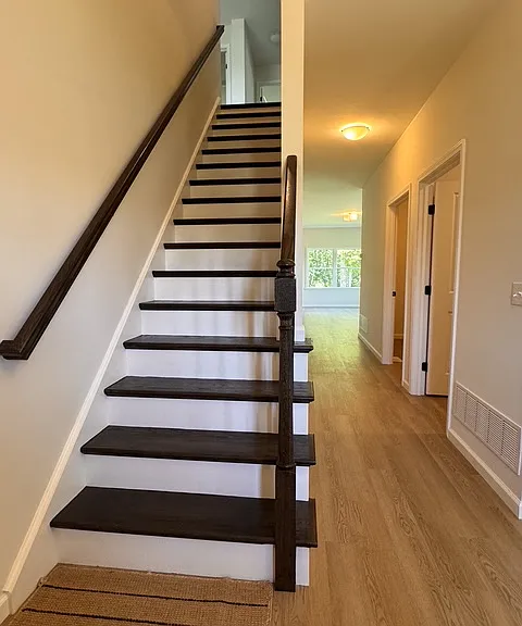 1st Floor - Foyer
