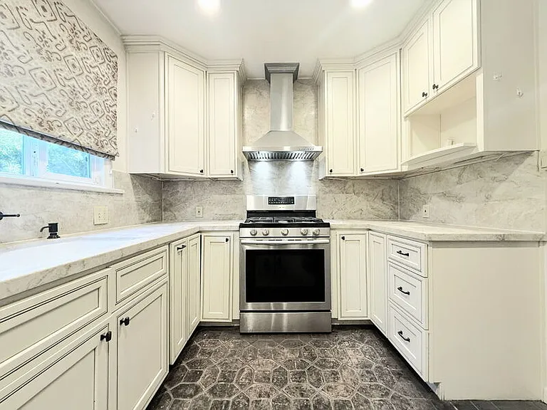 7001 2nd Ave — Photo 9