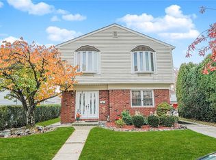 38 Bleeker Pl, Staten Island, NY 10314