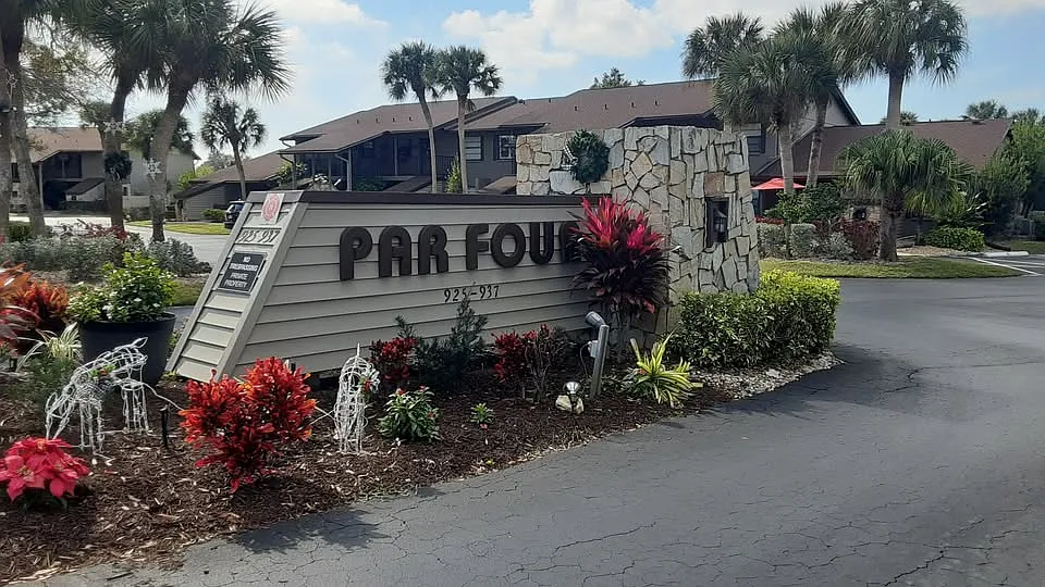 2 bed, 860 sqft, $1,600 — Photo 3