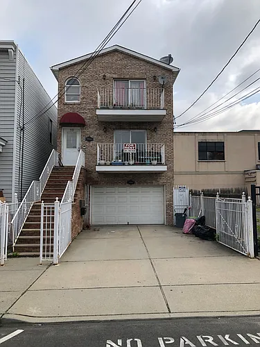 10 Pollock Ave #1 Photo 1
