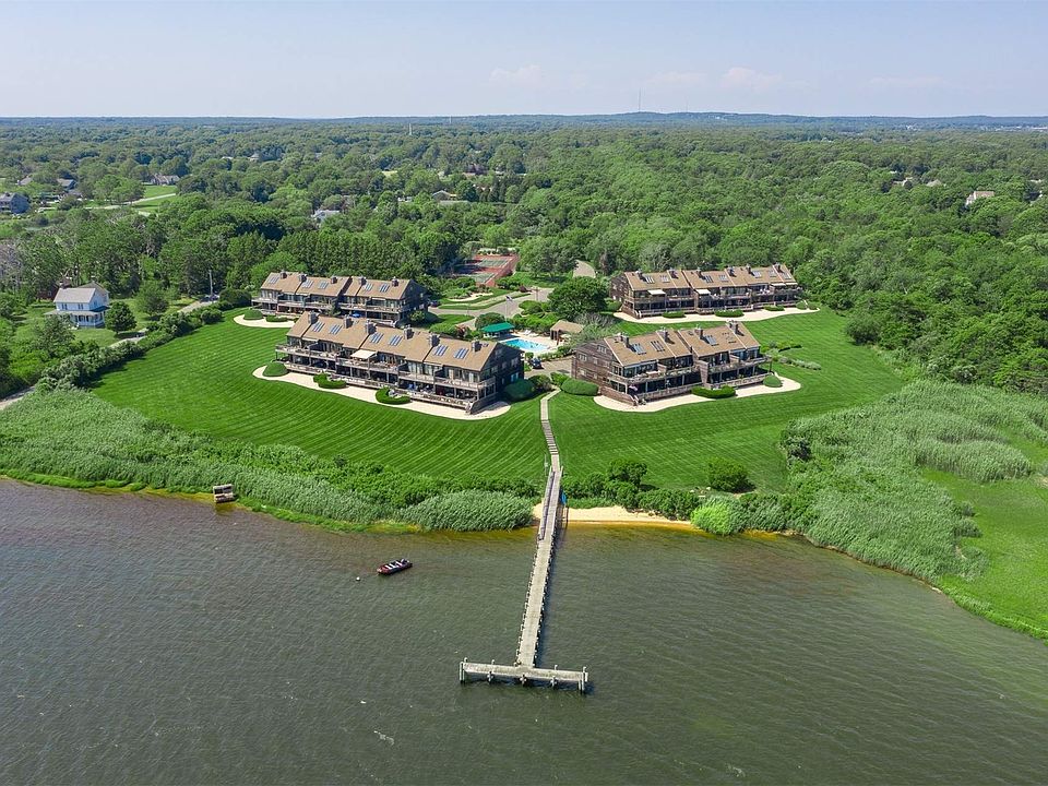 59 Watchogue Ave East Moriches, NY, 11940 Apartments for Rent Zillow