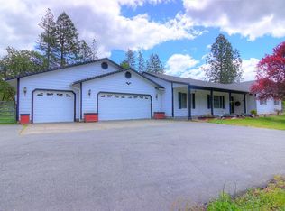 175 Stewart Rd, Grants Pass, OR 97526