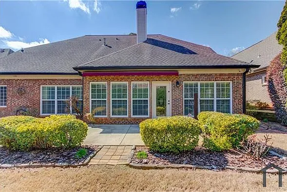 669 Retreat Dr — Photo 5
