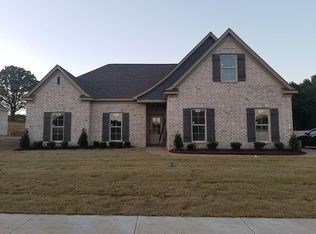 546 McNeese Dr, Nesbit, MS 38651