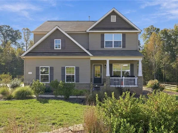 1422 Reading Ct, Burlington, NC 27217