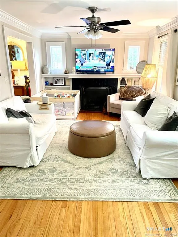 3 bed, 1.5 bath, 1534 sqft, $4,300 — Photo 4