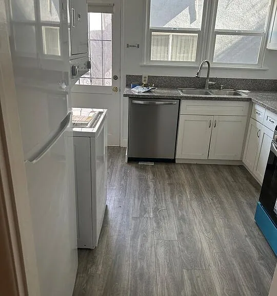 455 S Oakhurst Dr #3 — Photo 6