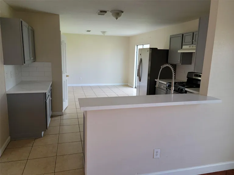 7915 Summerfern Ct — Photo 6