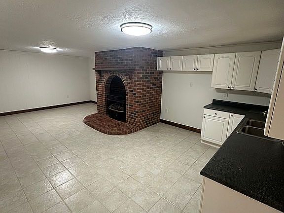 5th image of 179 Smith Rd