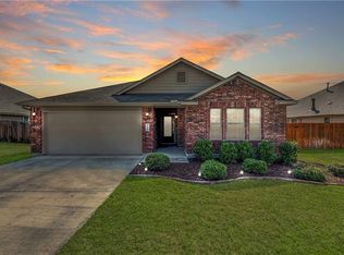 574 Sweet Gum Dr, Kyle, TX 78640
