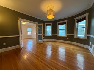 10 Grovenor Rd #2, Jamaica Plain, MA 02130