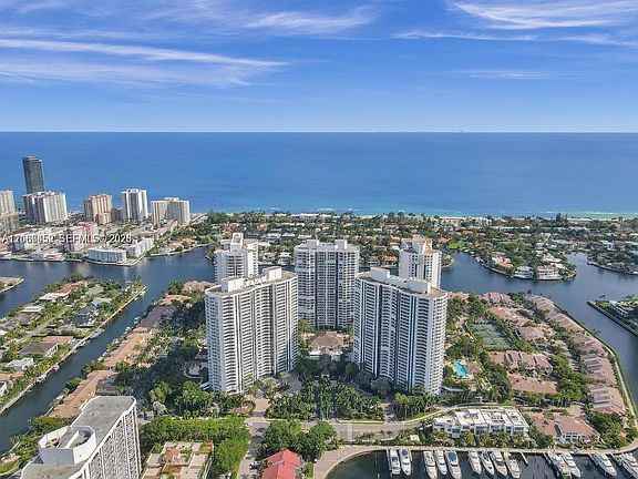 2nd image of 21205 Yacht Club Dr Unit 1502