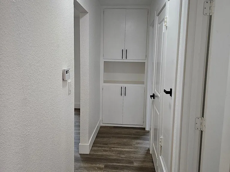 102 N Merrimac Dr #C — Photo 8