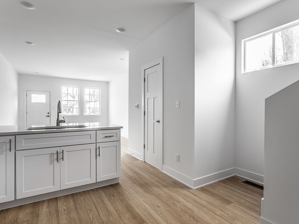 1st image of 1956 Cornell Ave #D