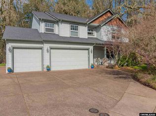 2135 Salmon Ct SW, Albany, OR 97321