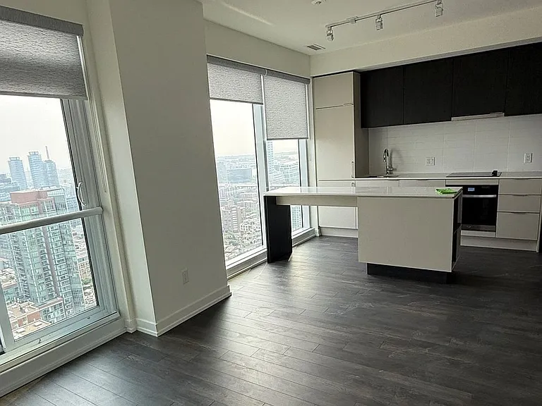 89 Church St #3706 — Photo 3