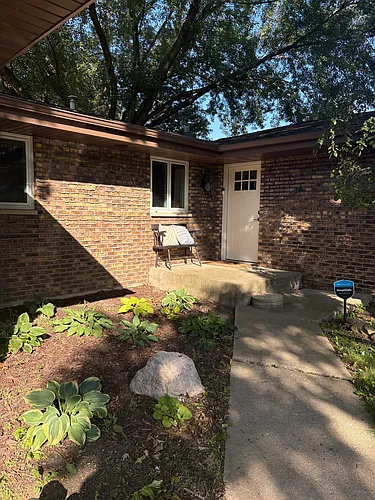 1011 Pine Valley Dr Photo 1