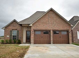 3219 Fairwood Ln, Lake Charles, LA 70607