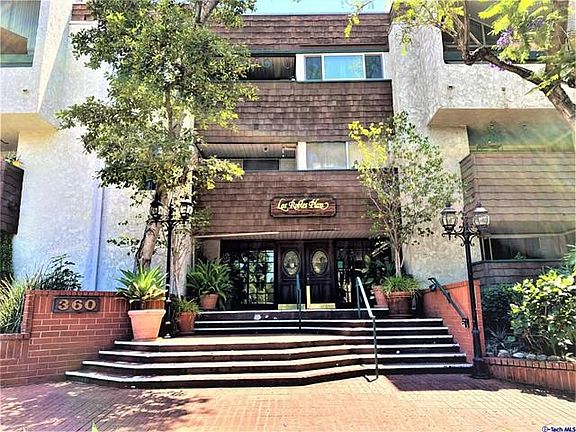 2nd image of 360 S Euclid Ave Unit 331