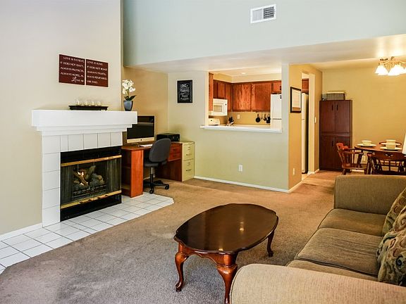 5th image of 23839 Del Monte Dr Unit 82