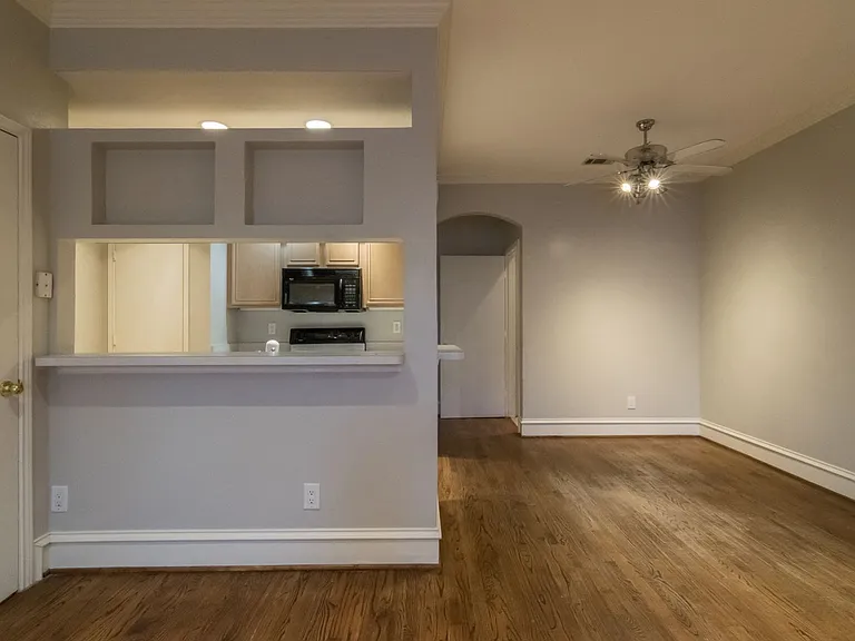 3904 Brandon Park Dr — Photo 6