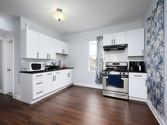 2nd image of 5007 S Wood St