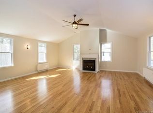 26 Beech Mountain Rd, Mansfield, CT 06250