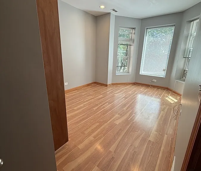 4030 S Indiana Ave #3 — Photo 16