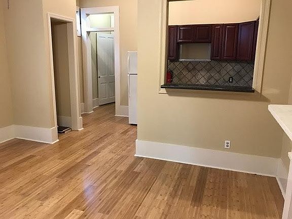 2nd image of 2523 Saint Andrew St