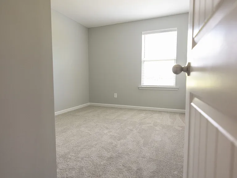5740 Cloverwood Dr — Photo 17