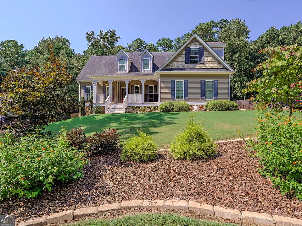 1st image of 100 Chapman Oak Dr