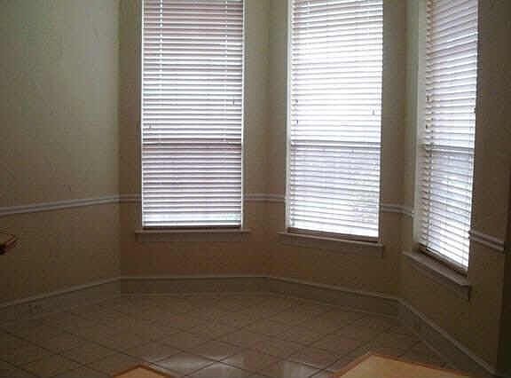 4th image of 121 Country Club Dr