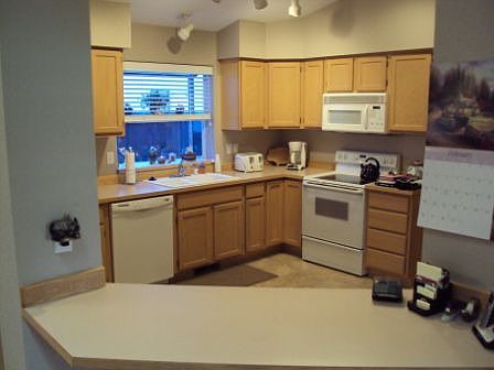 Light and bright kitchen