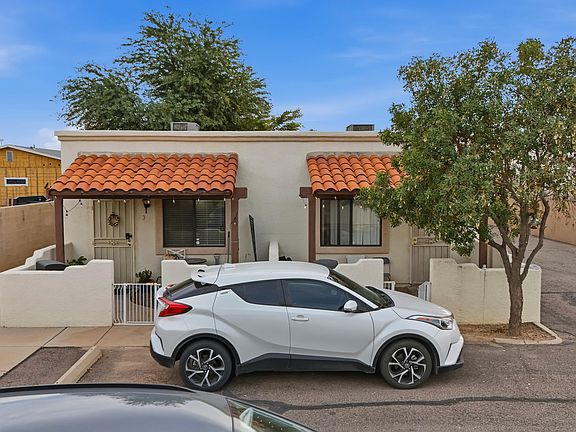 3rd image of 311 W Pastime Rd