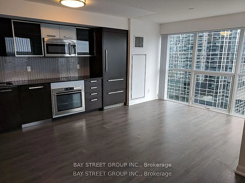 5162 Yonge St #1112
