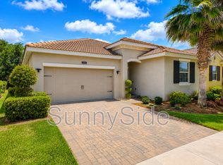 1047 Oak Bluff Dr, Davenport, FL 33837