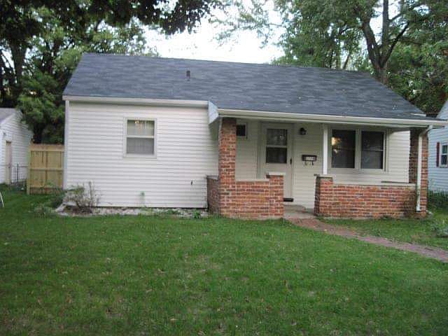 1st image of 1430 Oak Ct