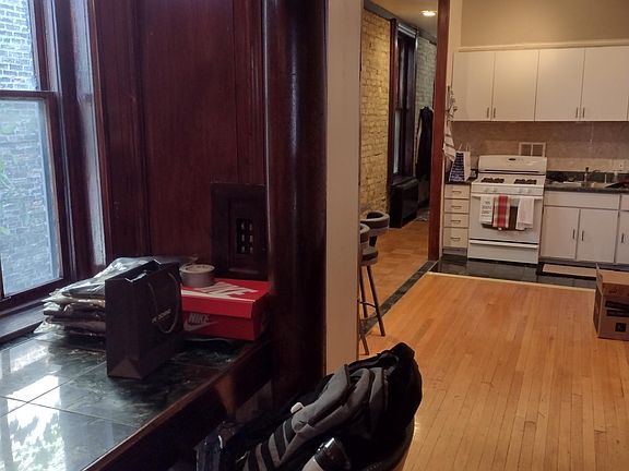 5th image of 2134 N Cleveland Ave APT 2R