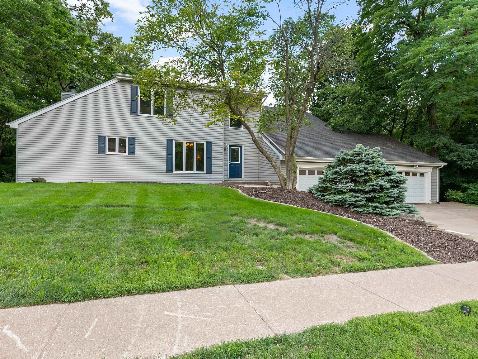 10 Wildwood Dr, Moline, IL 61265 Zillow