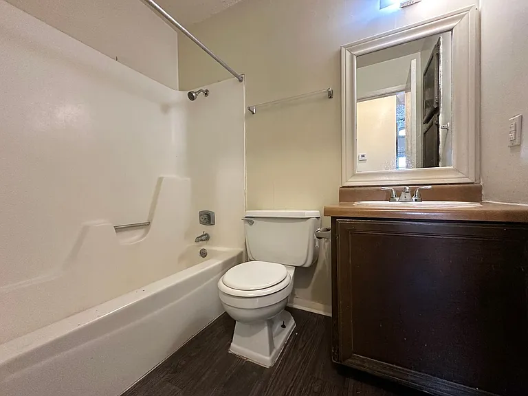 2104 N WS Young Dr — Photo 14