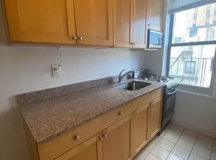 241 E 13th St #26, New York, NY 10003