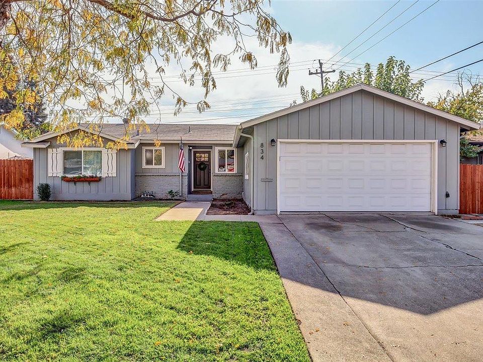 1st image of 834 Junipero Serra Ave