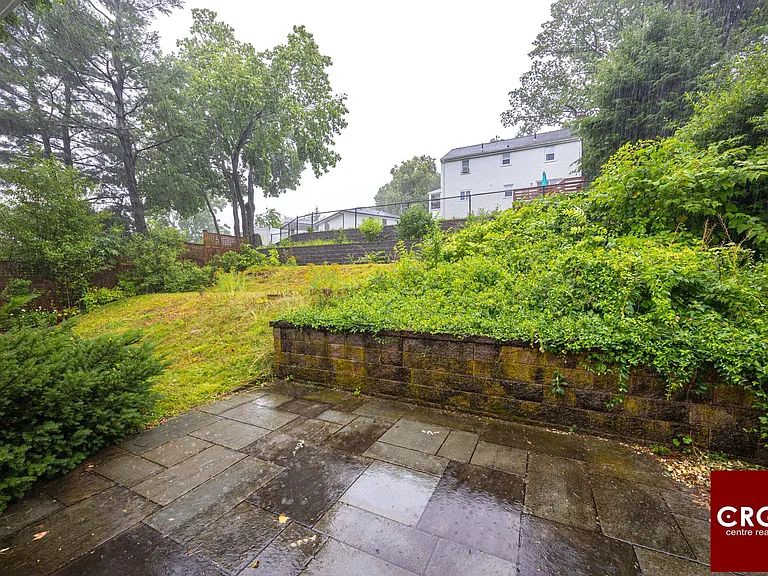 85 Woodland Rd — Photo 39