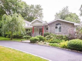 168 W Hill Rd, Stamford, CT 06902