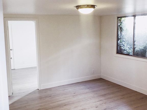 4th image of 1340 E Zenith Ave #1340