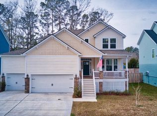 561 Saltgrass Pointe Dr, Charleston, SC 29412