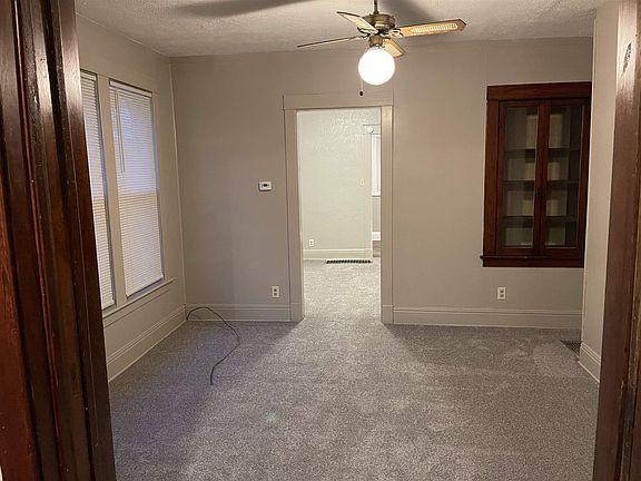 5th image of 524 W Beardsley Ave