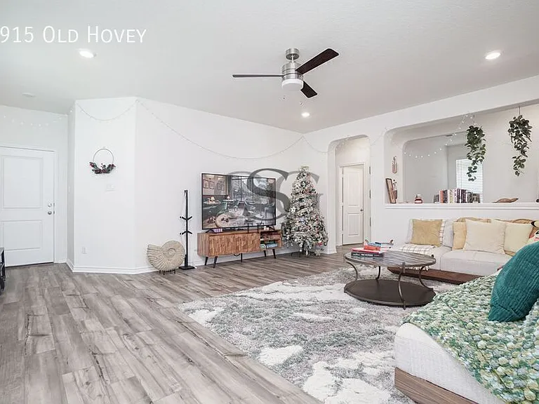 4915 Old Hovey — Photo 5