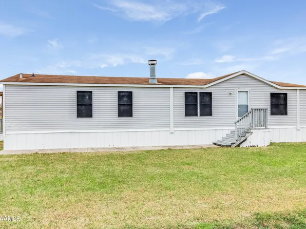 1043 Florence Dr, Breaux Bridge, LA 70517